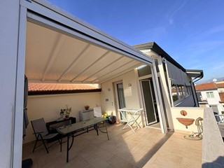 Attico in Vendita a Viareggio, 395'000&euro;, 161 m²