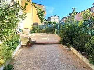 Trilocale in Vendita a Villaricca, 150'000&euro;, 73 m²