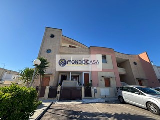 Quadrilocale in Vendita a Castri di Lecce, 135'000&euro;, 110 m²