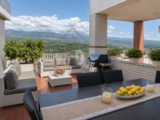 Attico in Vendita a Cosenza, 649'000&euro;, 287 m²