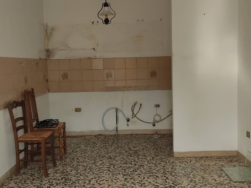 Trilocale in Vendita a Collesalvetti, 110'000&euro;, 60 m²