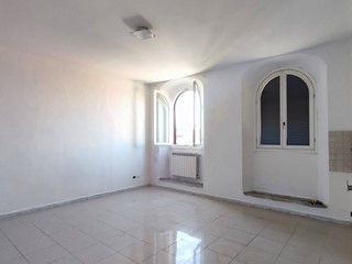 Bilocale in Vendita a Livorno, 90'000&euro;, 60 m²