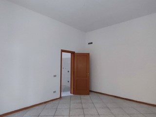 Bilocale in Vendita a Livorno, 80'000&euro;, 55 m²
