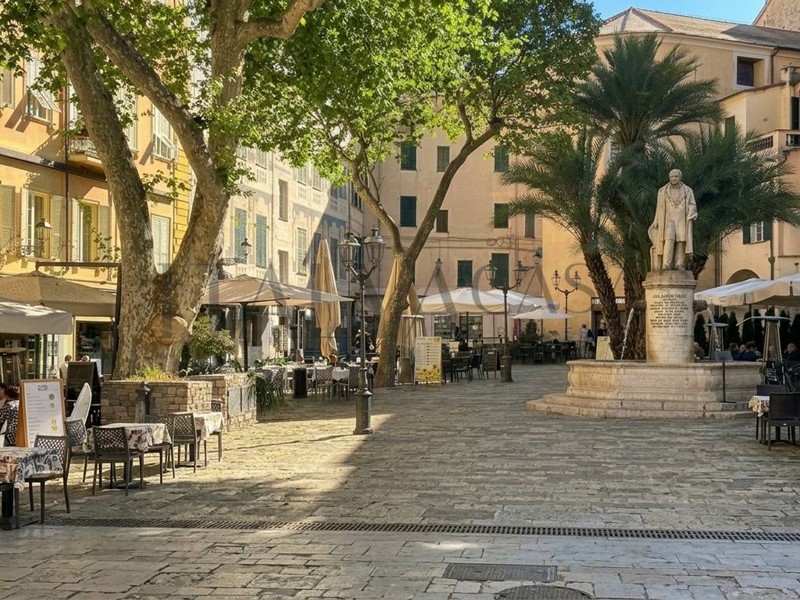 Trilocale in Vendita a Sanremo, 139'000&euro;, 50 m²