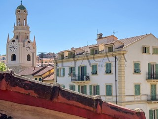 Trilocale in Vendita a Sanremo, 139'000&euro;, 50 m²