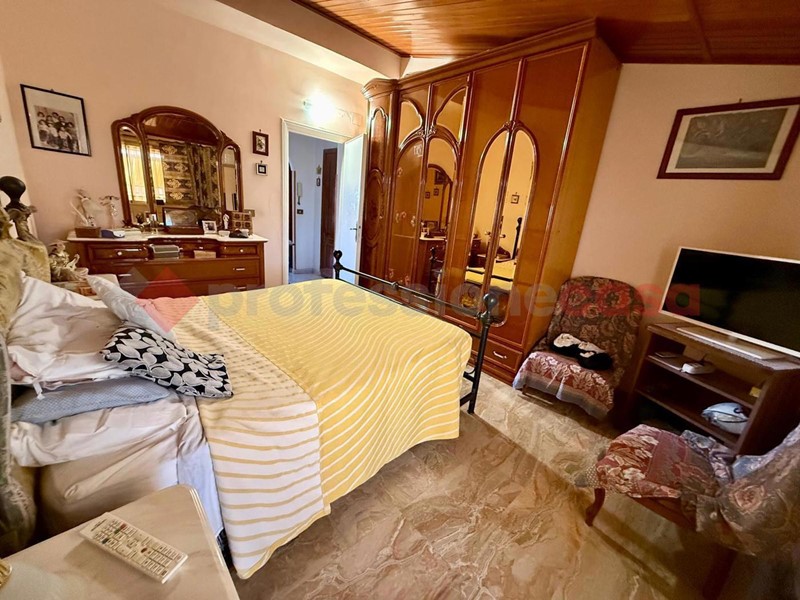 Attico in Vendita a Roma, 175'000&euro;, 70 m²