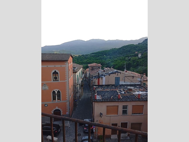 Quadrilocale in Vendita a Arsoli, 39'000&euro;, 70 m², arredato