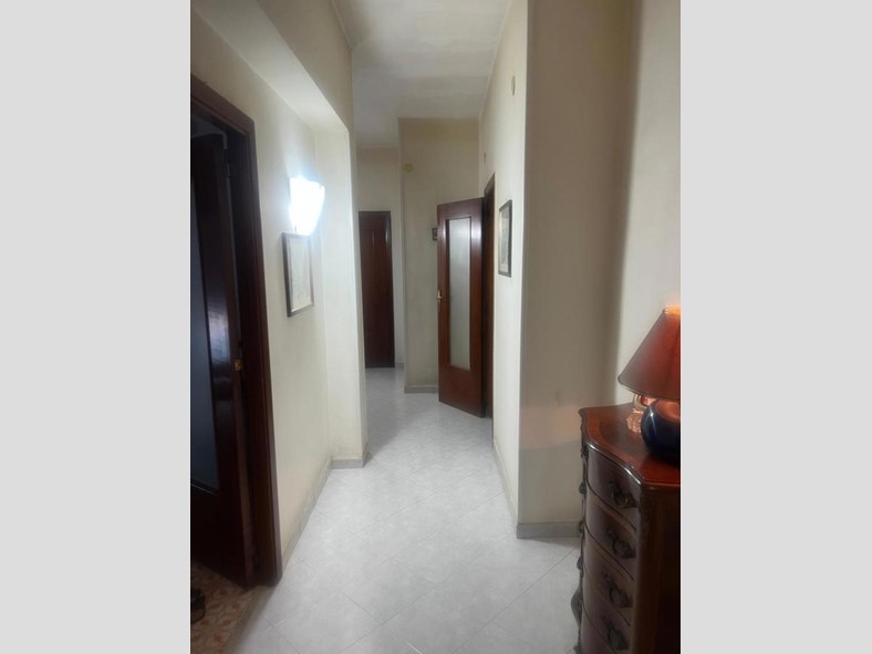 Quadrilocale in Vendita a Casoria, 185'000&euro;, 115 m²
