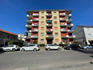 Trilocale in Vendita a Abbiategrasso, 139'000&euro;, 75 m²