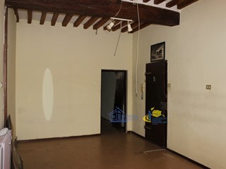 Appartamento in Vendita a Parma, 100'000&euro;, 72 m²