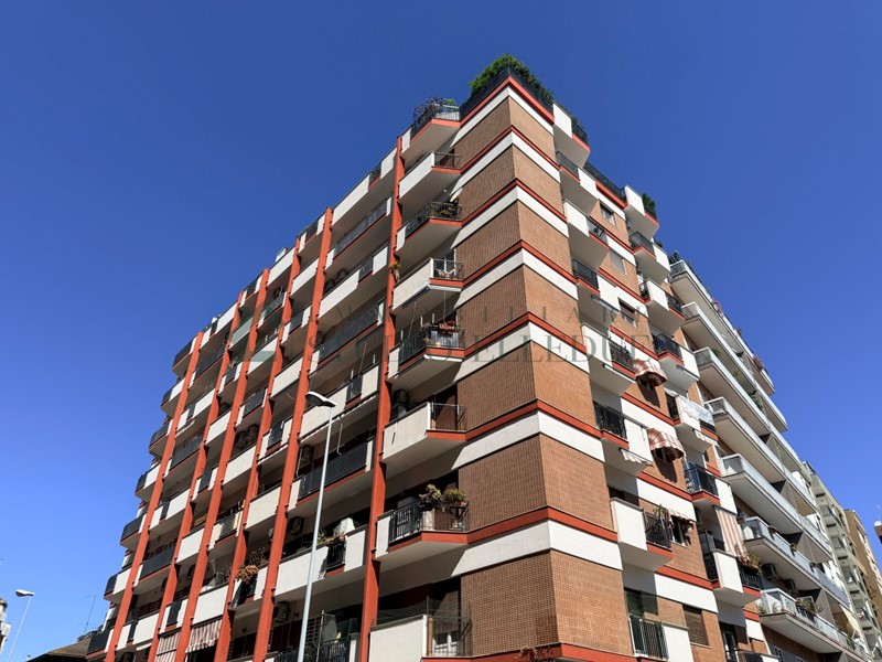 Trilocale in Vendita a Bari, 259'000&euro;, 95 m²