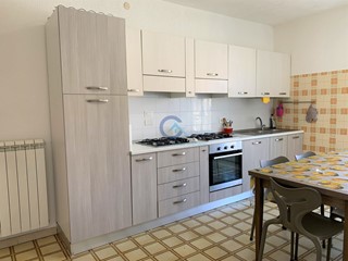 Appartamento in Affitto a Catanzaro, zona Lido Corso, 2'100&euro;, 160 m², arredato
