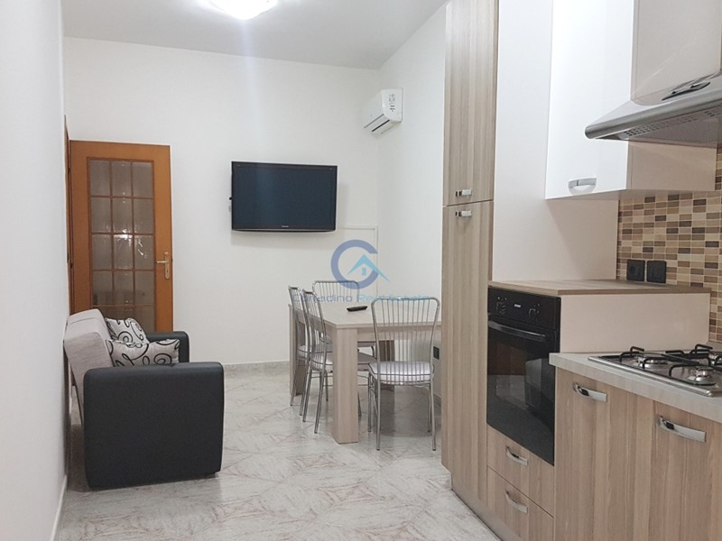 Trilocale in Affitto a Catanzaro, zona Lido Corso, 1'900&euro;, 75 m², arredato