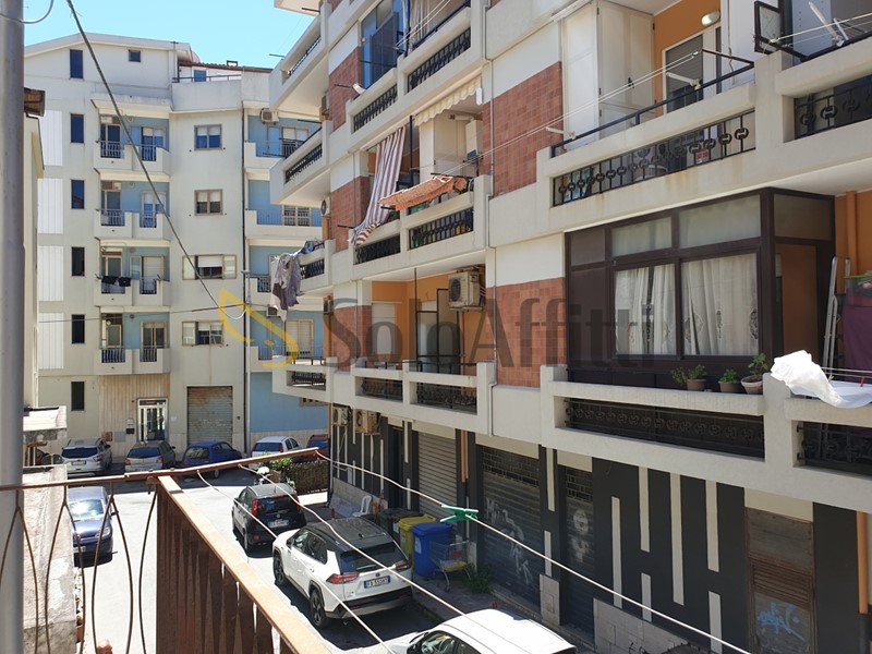 Trilocale in Affitto a Catanzaro, zona Lido Casciolino, 1'000&euro;, 65 m², arredato