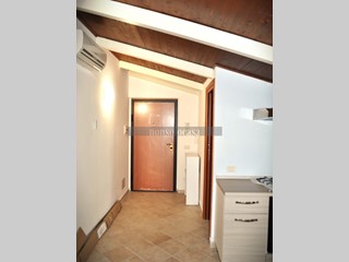 Bilocale in Vendita a Perugia, zona Ponte San Giovanni, 58'000&euro;, 40 m²