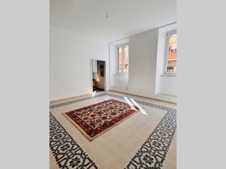 Quadrilocale in Affitto a Livorno, 1'400&euro;, 140 m², arredato