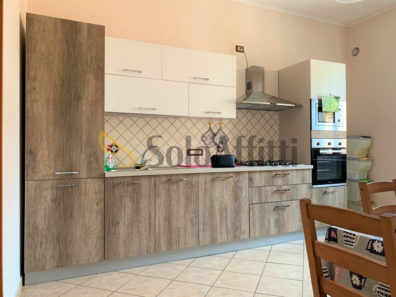 Trilocale in Affitto a Catanzaro, zona Lido Corso, 2'100&euro;, 80 m², arredato