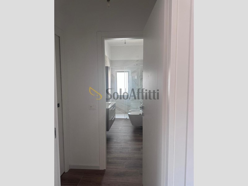Trilocale in Affitto a Pescara, zona Viale Regina Elena, 700&euro;, 69 m², arredato