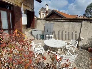 Monolocale in Affitto a Busto Arsizio, zona San Michele, 600&euro;, 54 m², arredato