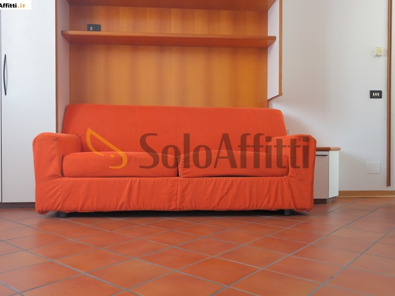 Monolocale in Affitto a Cesano Maderno, 470&euro;, 31 m², arredato