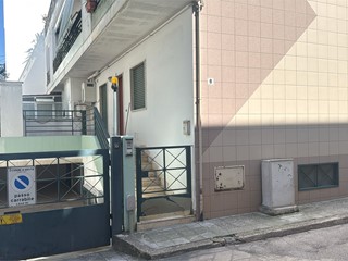 Trilocale in Vendita a Adelfia, 145'000&euro;, 85 m²