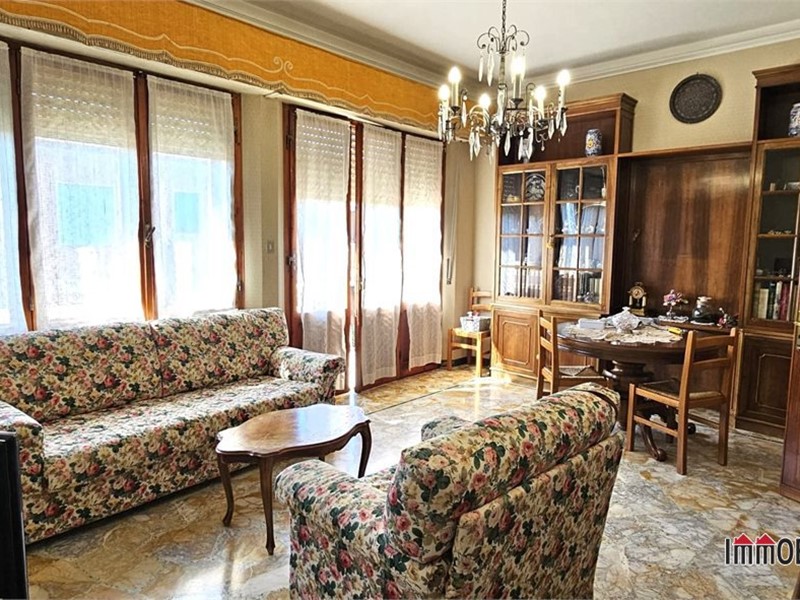 Appartamento in Vendita a Siena, 340'000&euro;, 120 m²
