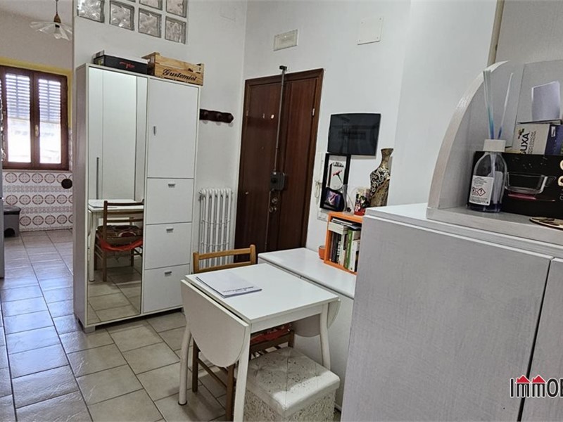 Trilocale in Vendita a Colle di Val D'Elsa, 90'000&euro;, 60 m²