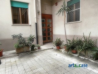 Quadrilocale in Vendita a Messina, 130'000&euro;, 130 m²