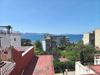Quadrilocale in Vendita a Torre Annunziata, 320'000&euro;, 125 m²