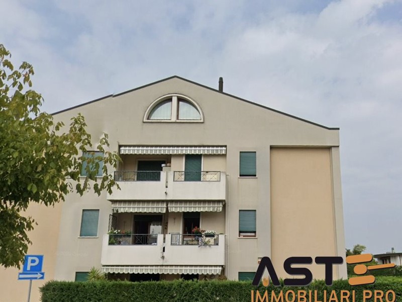 Quadrilocale in Vendita a Ponte San Nicolò, 92'500&euro;, 105 m²