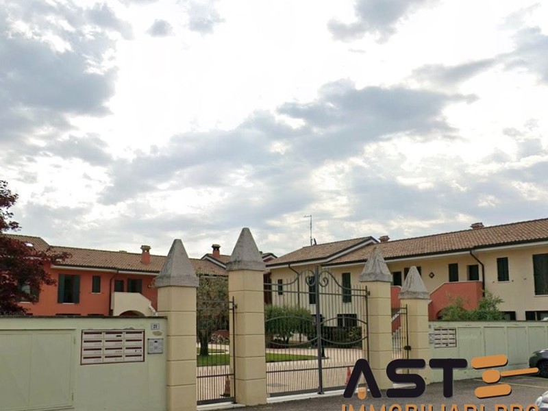 Quadrilocale in Vendita a Bussolengo, 98'427&euro;, 