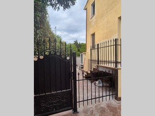 Bilocale in Vendita a Vicopisano, zona San Giovanni Alla Vena, 90'000&euro;, 55 m²
