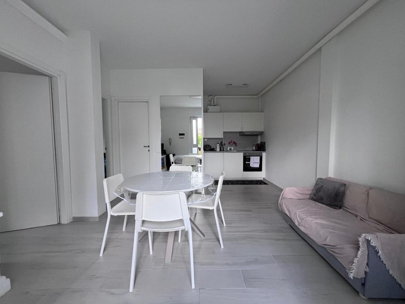 Trilocale in Vendita a Massa, zona Ronchi, 239'000&euro;, 60 m², arredato