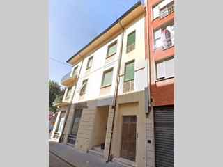Quadrilocale in Vendita a Pontedera, 64'500&euro;, 112 m²