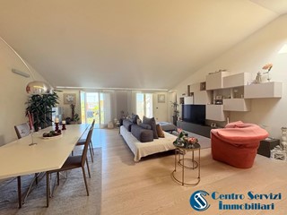 Attico in Vendita a San Giuliano Terme, zona Ghezzano, 380'000&euro;, 150 m²