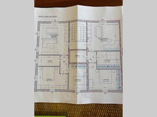 Quadrilocale in Vendita a San Miniato, zona Ponte a Egola, 155'000&euro;, 61 m²