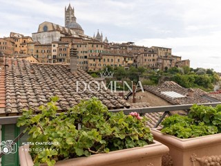 Appartamento in Vendita a Siena, 730'000&euro;, 100 m², arredato