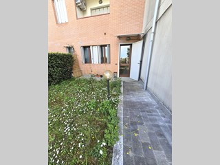 Appartamento in Vendita a Colle di Val D'Elsa, 265'000&euro;, 91 m², con Box