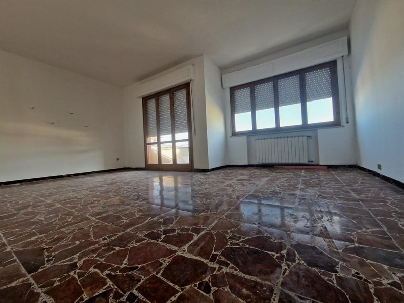 Quadrilocale in Vendita a Ponsacco, zona Le Melorie, 165'000&euro;, 130 m²