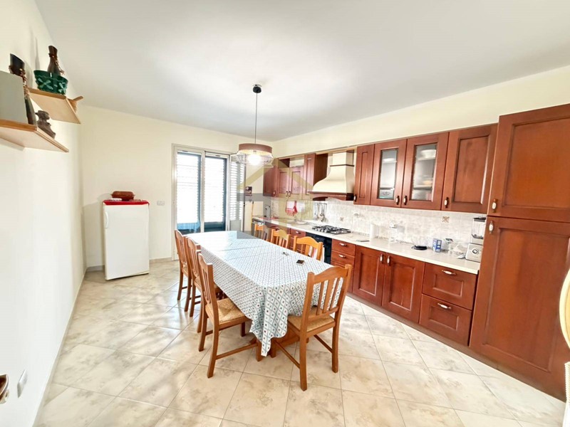 Trilocale in Vendita a Ficarazzi, 160'000&euro;, 105 m²