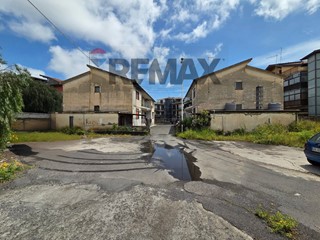 Trilocale in Vendita a Misterbianco, 75'000&euro;, 80 m²