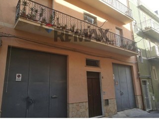 Appartamento in Vendita a Caltagirone, 100'000&euro;, 120 m²