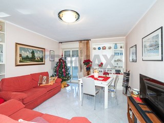 Trilocale in Vendita a Catania, 80'000&euro;, 85 m²