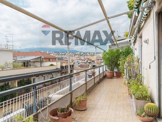 Attico in Vendita a Catania, 275'000&euro;, 135 m²