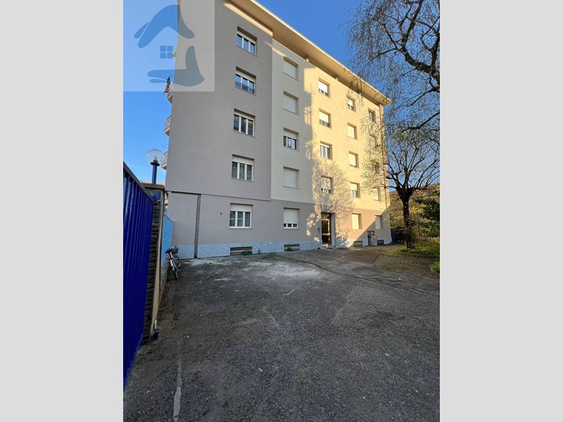 Bilocale in Vendita a Grugliasco, 138'000&euro;, 62 m²
