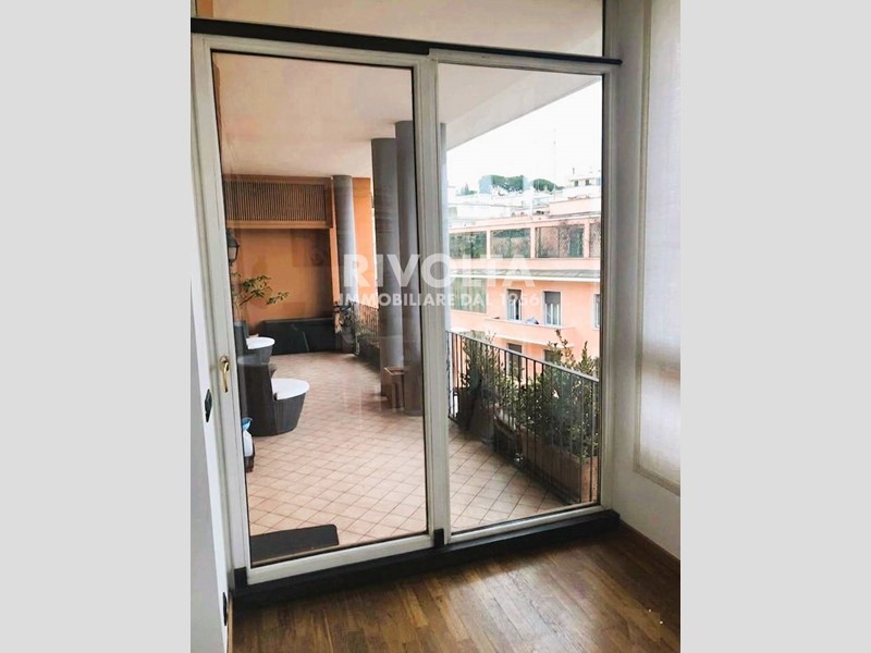 Attico in Affitto a Roma, 2'500&euro;, 120 m²