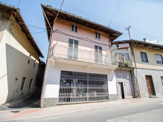 Bilocale in Vendita a Foglizzo, 65'000&euro;, 130 m²