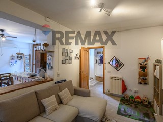 Quadrilocale in Vendita a Guastalla, 85'000&euro;, 111 m²