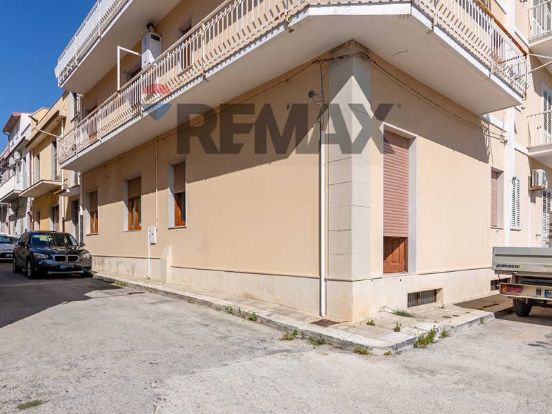 Appartamento in Vendita a Rosolini, 78'000&euro;, 100 m²