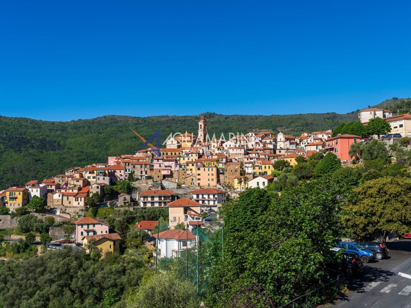 Quadrilocale in Vendita a Pietrabruna, 115'000&euro;, 90 m²